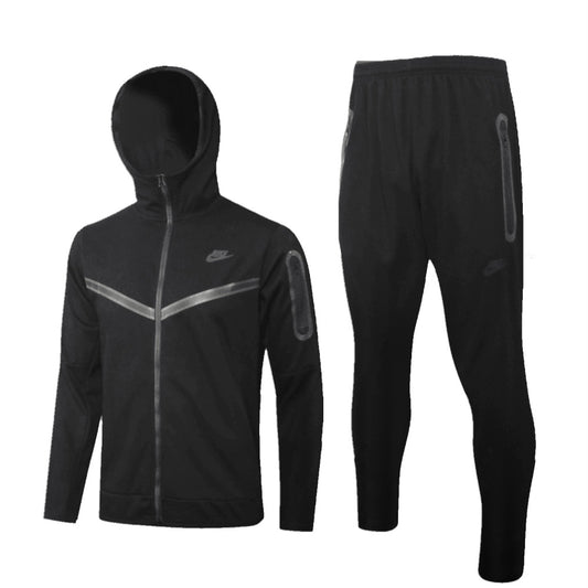 TUTA NIKE TECH